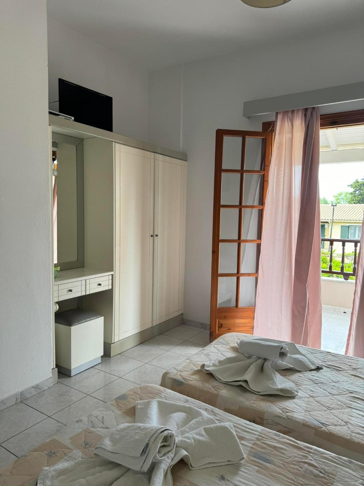 Villa Sofia Acharavi  Exterior foto
